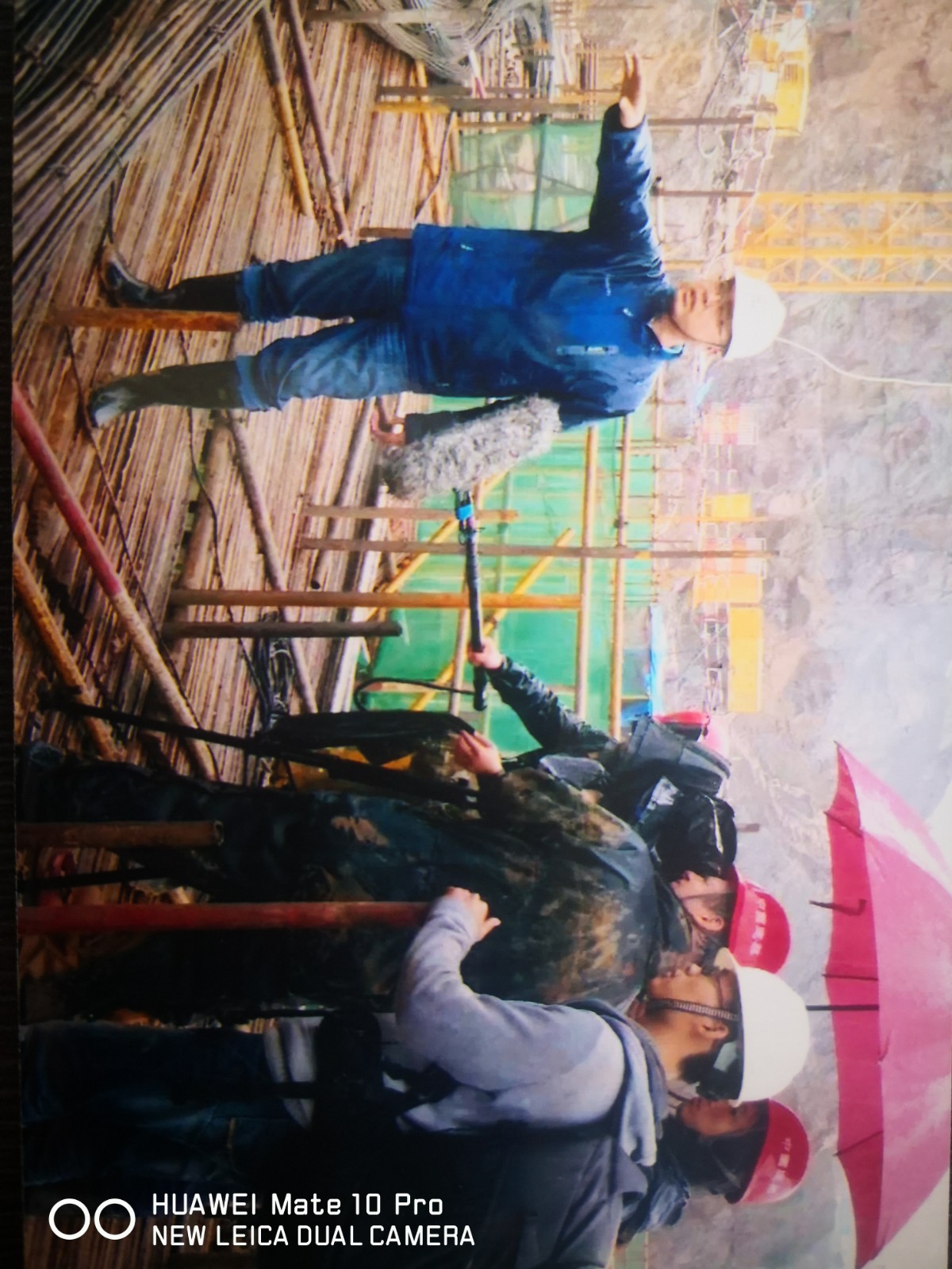 1595409023177760.jpg 2016年discovery坑底取景3.jpg