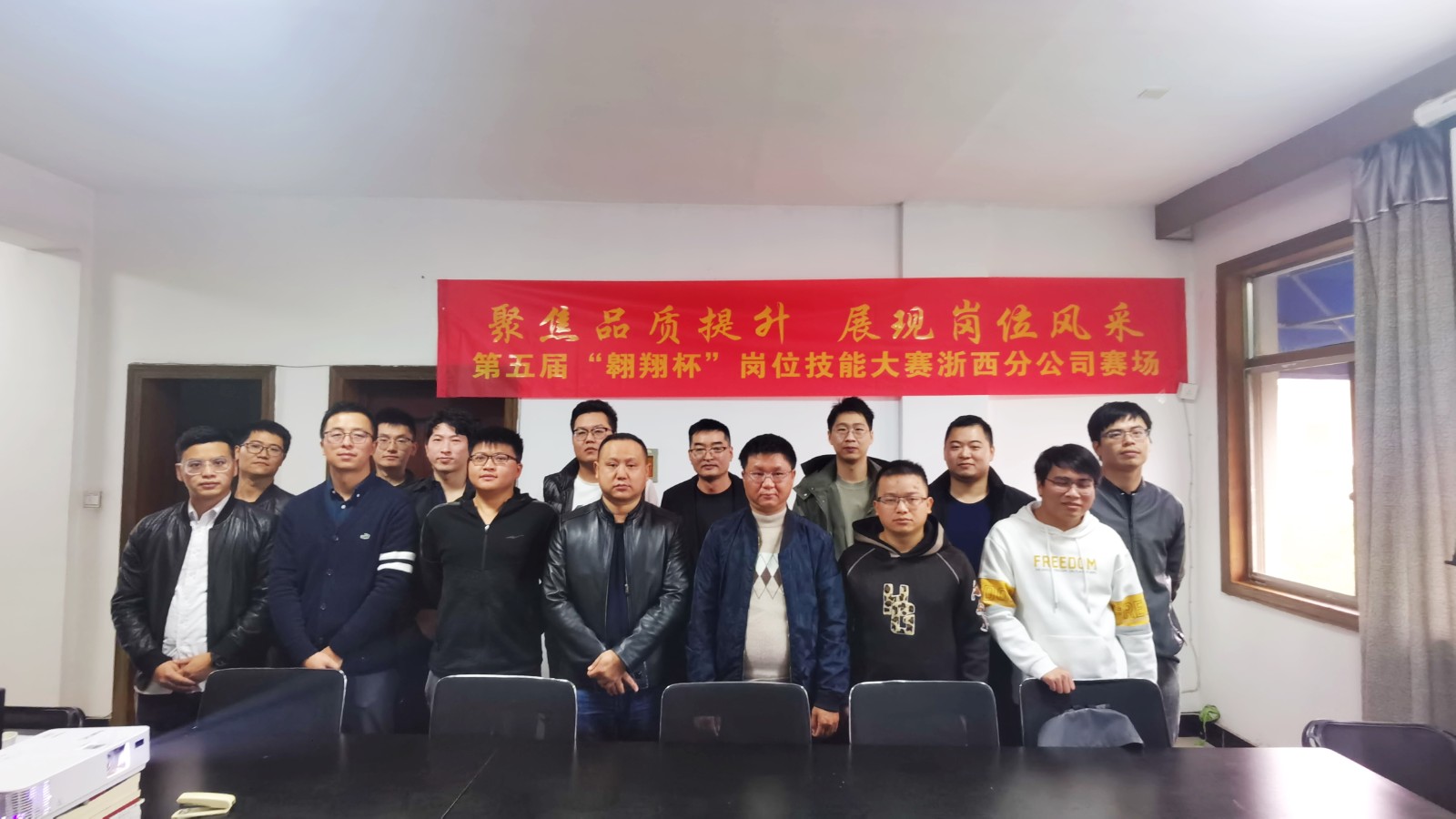 1638429693370615.jpg 1638429693370615.jpg