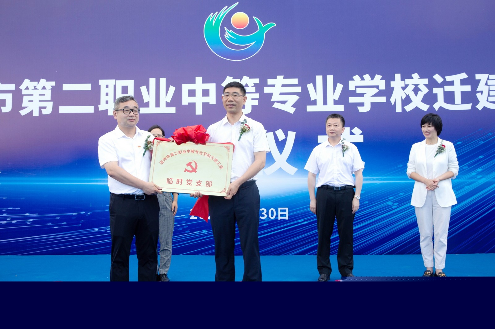 1657002916467656.jpg 1657002916467656.jpg