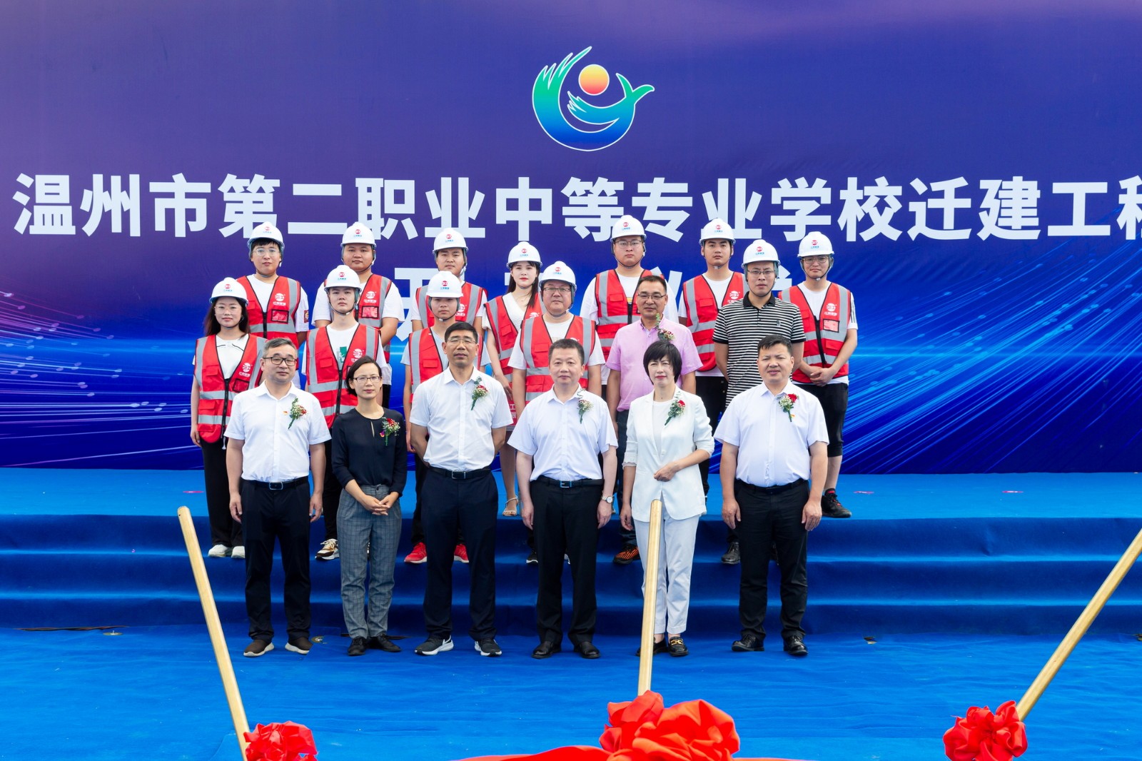 1657003194633852.jpg 1657003194633852.jpg