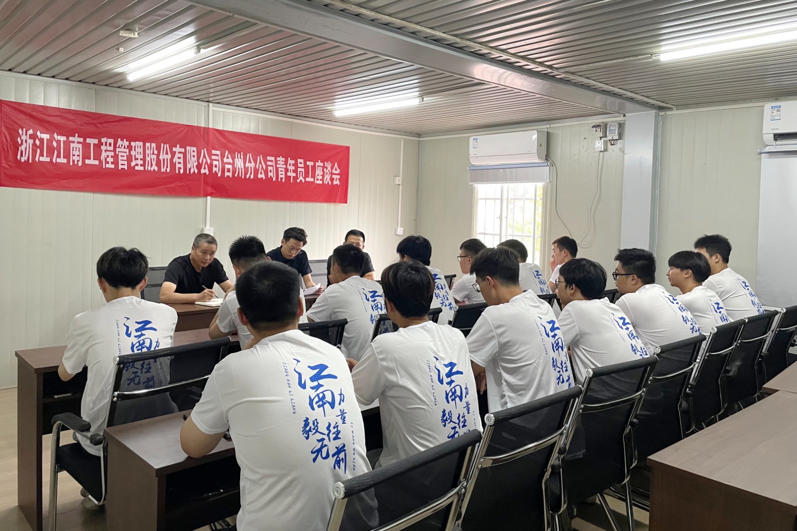 1692322063903398.jpg 1692322063903398.jpg