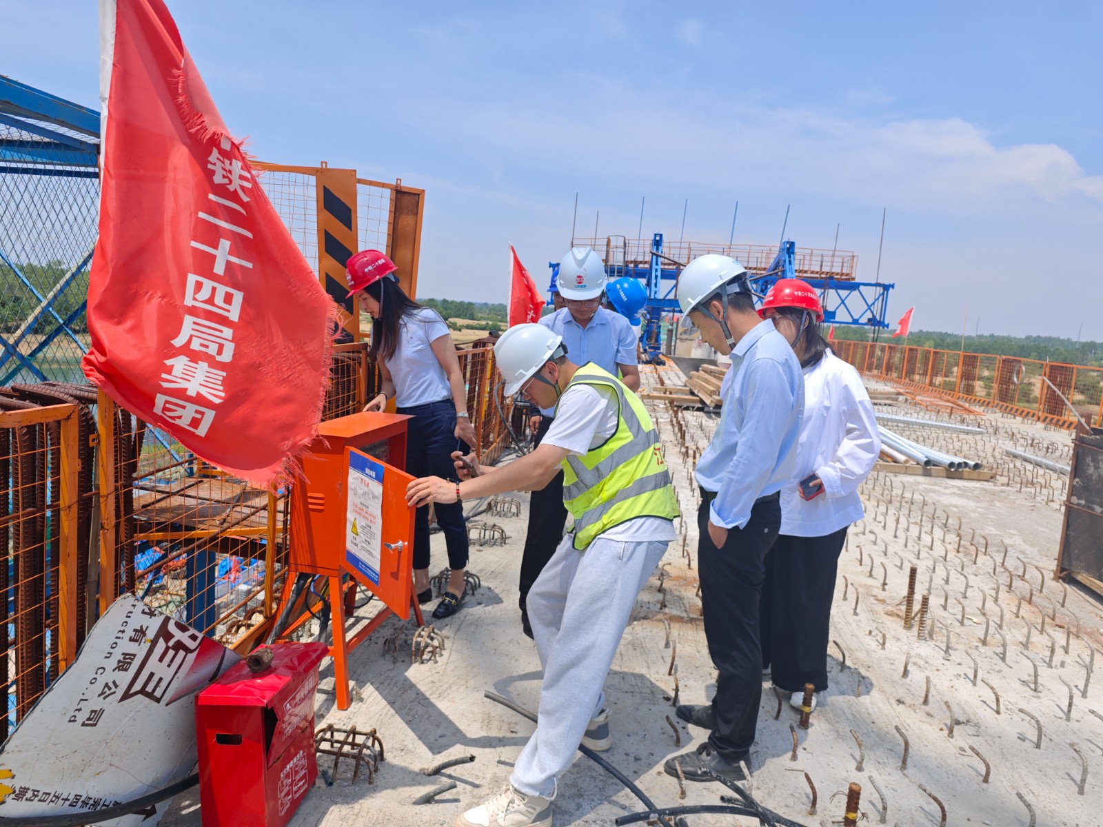 1724381108479620.jpg 1724381108479620.jpg