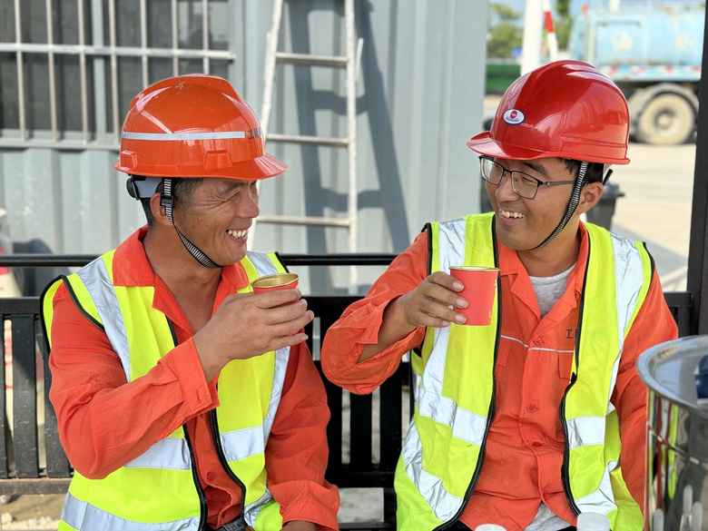 1725442791249452.jpg middle_4032x3024-170817_v3_15381723194497700_9f6a9cdf05cd332cd2113b758ec07b1f.jpg