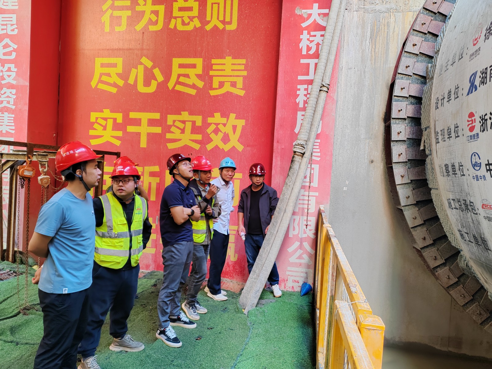 1728549667424281.jpg 1728549667424281.jpg