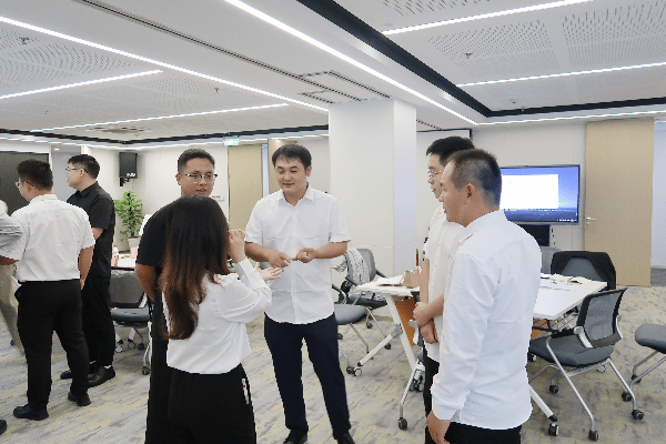 1729470838367144.gif 1729470838367144.gif