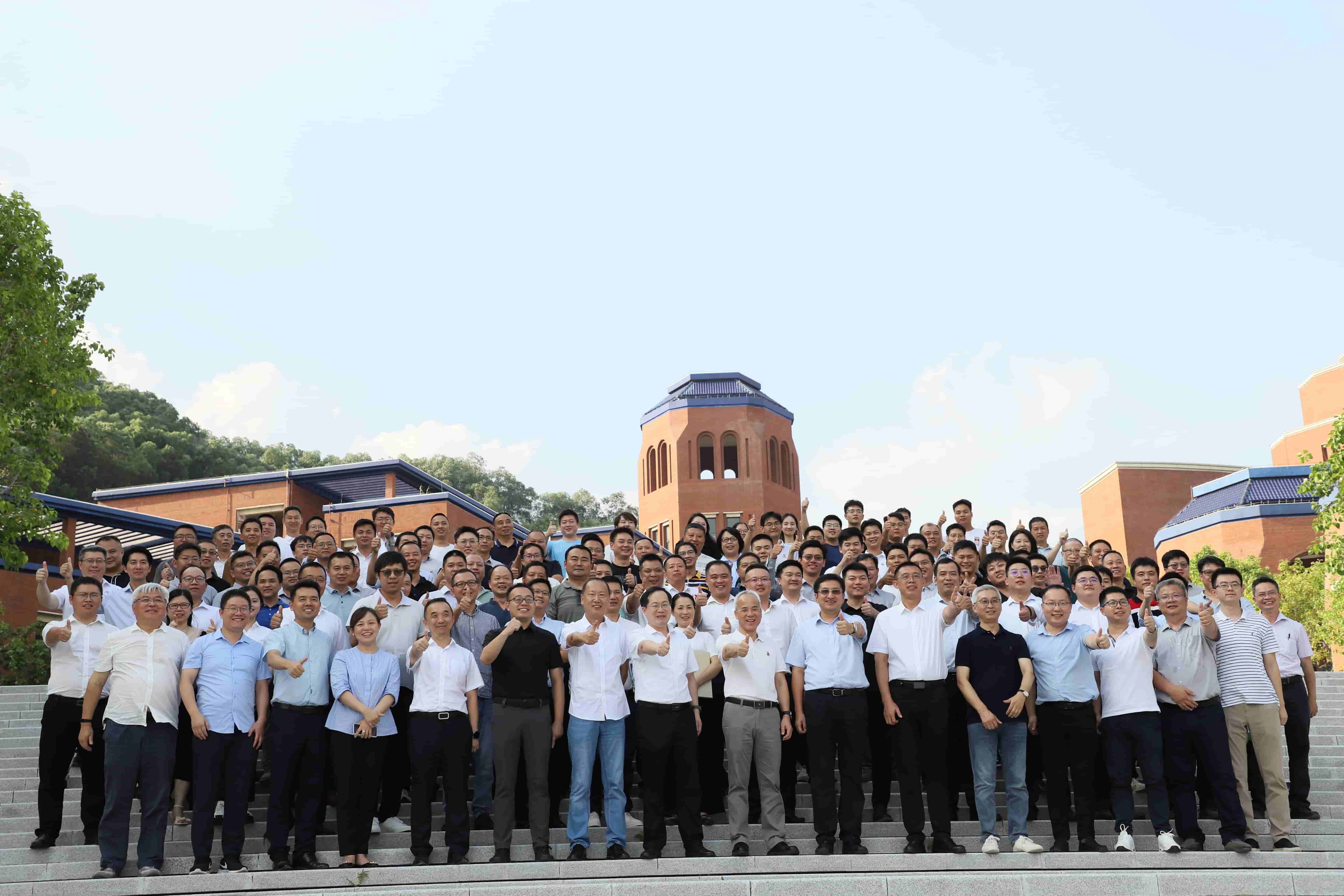 工韻匠心 佳績斐然：中山大學·深圳校區建設工程項目總結表彰大會隆重召開